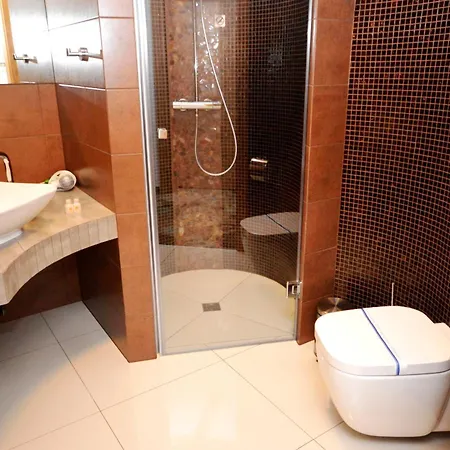 Zacisze Hotell 3*