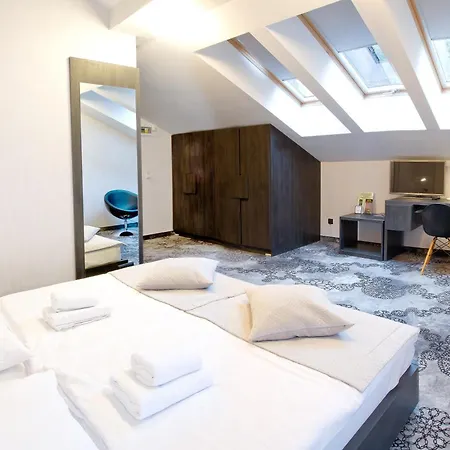 Zacisze Hotell 3*