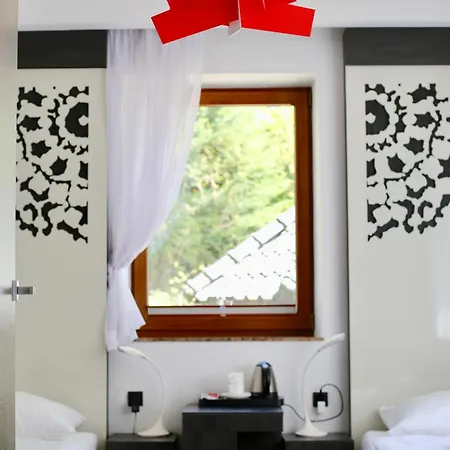 Zacisze Szálloda 3*