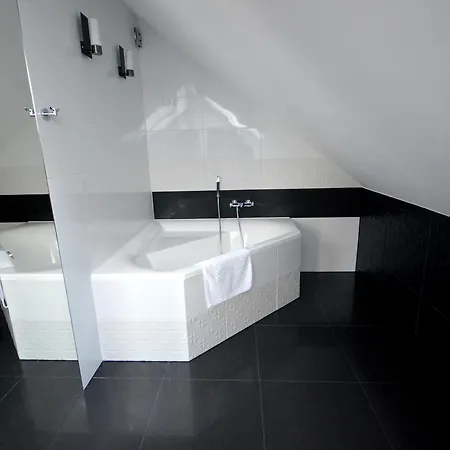 Zacisze Hotell